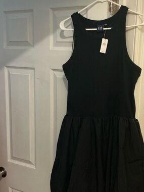 GAP Black Sleeveless Midi Dress with Bubble hem